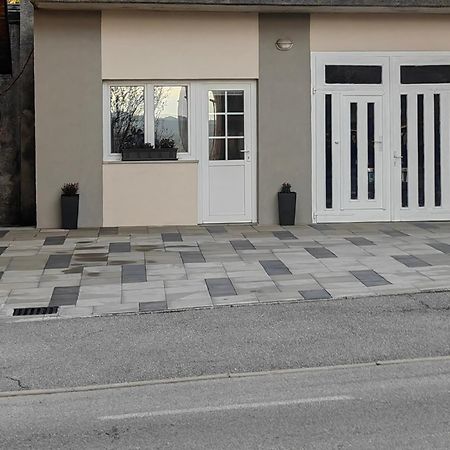 Sana Apartamento Postojna Exterior foto