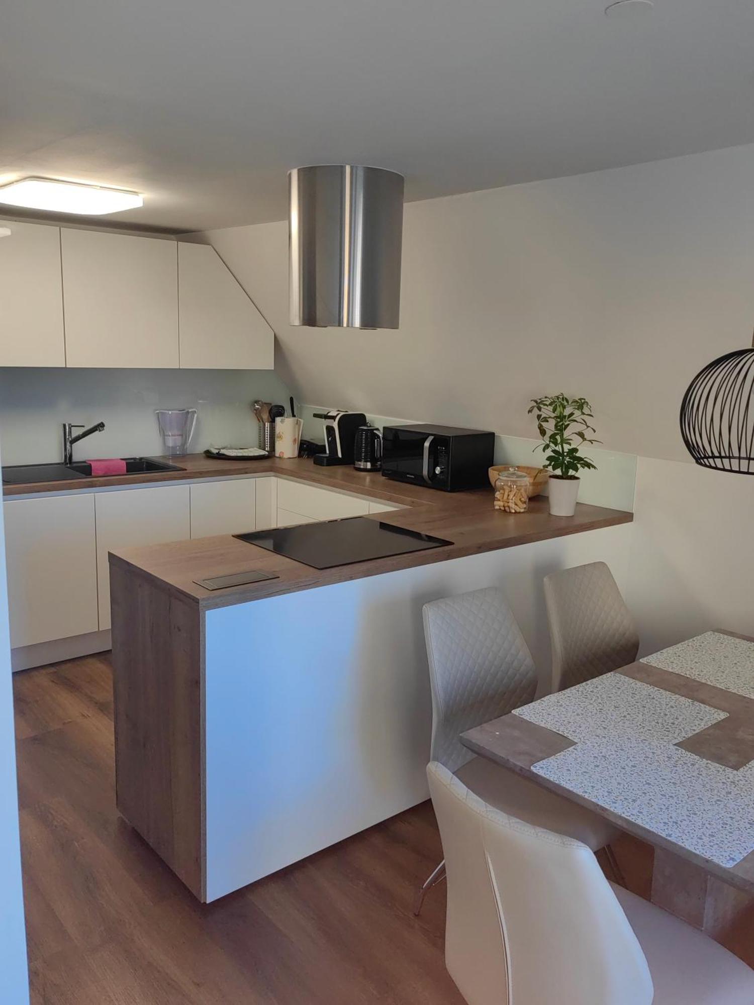 Sana Apartamento Postojna Exterior foto