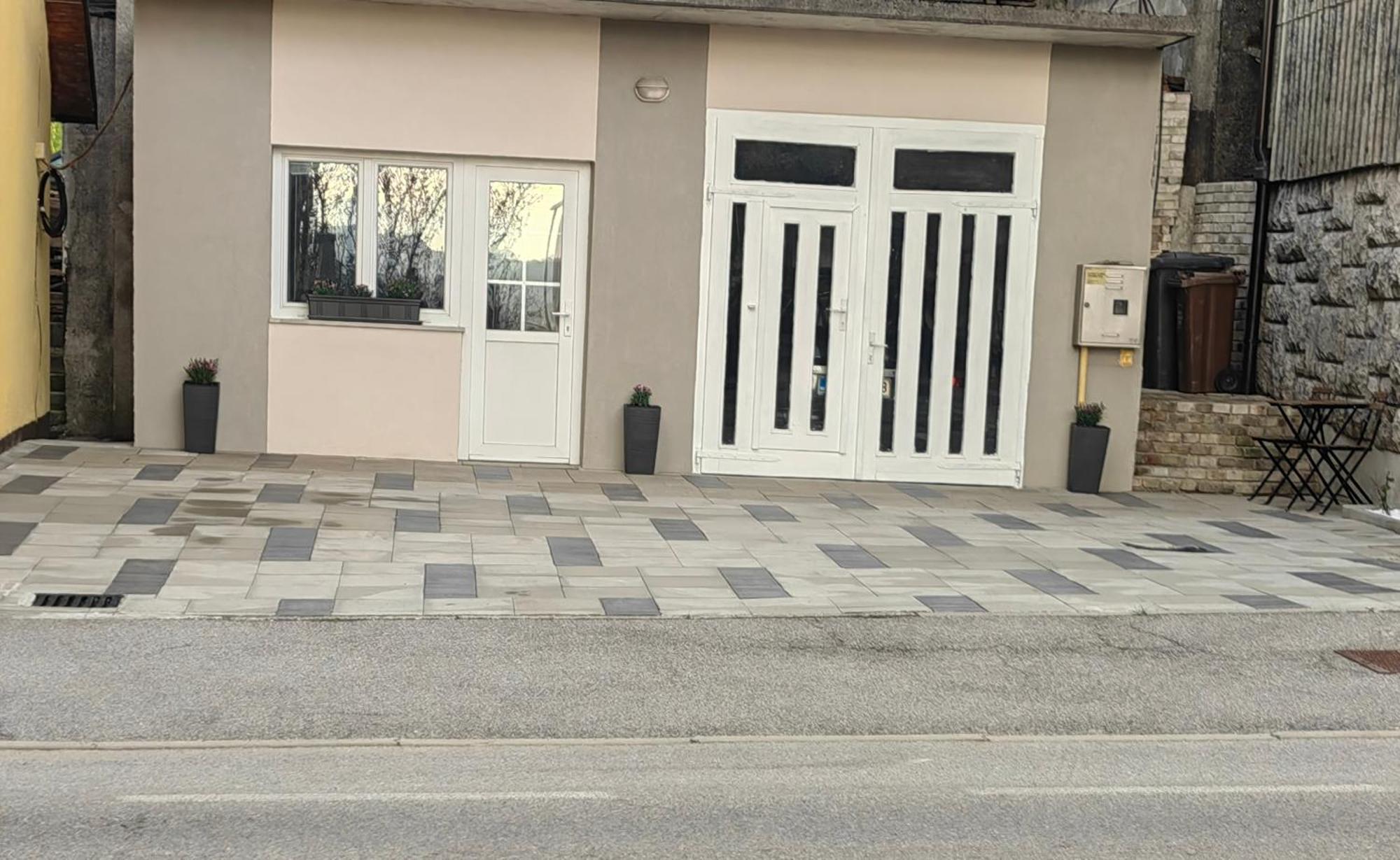 Sana Apartamento Postojna Exterior foto